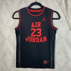 Air Jordan 23 black and red basketball jersey fly since 1982 size L